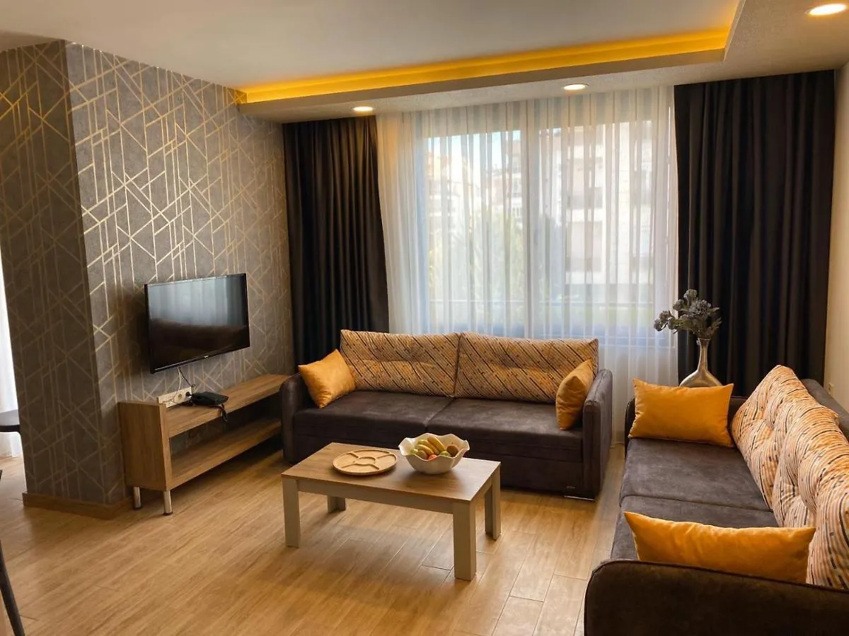 מלון דירות אנטליה Golden World Suite Hotel