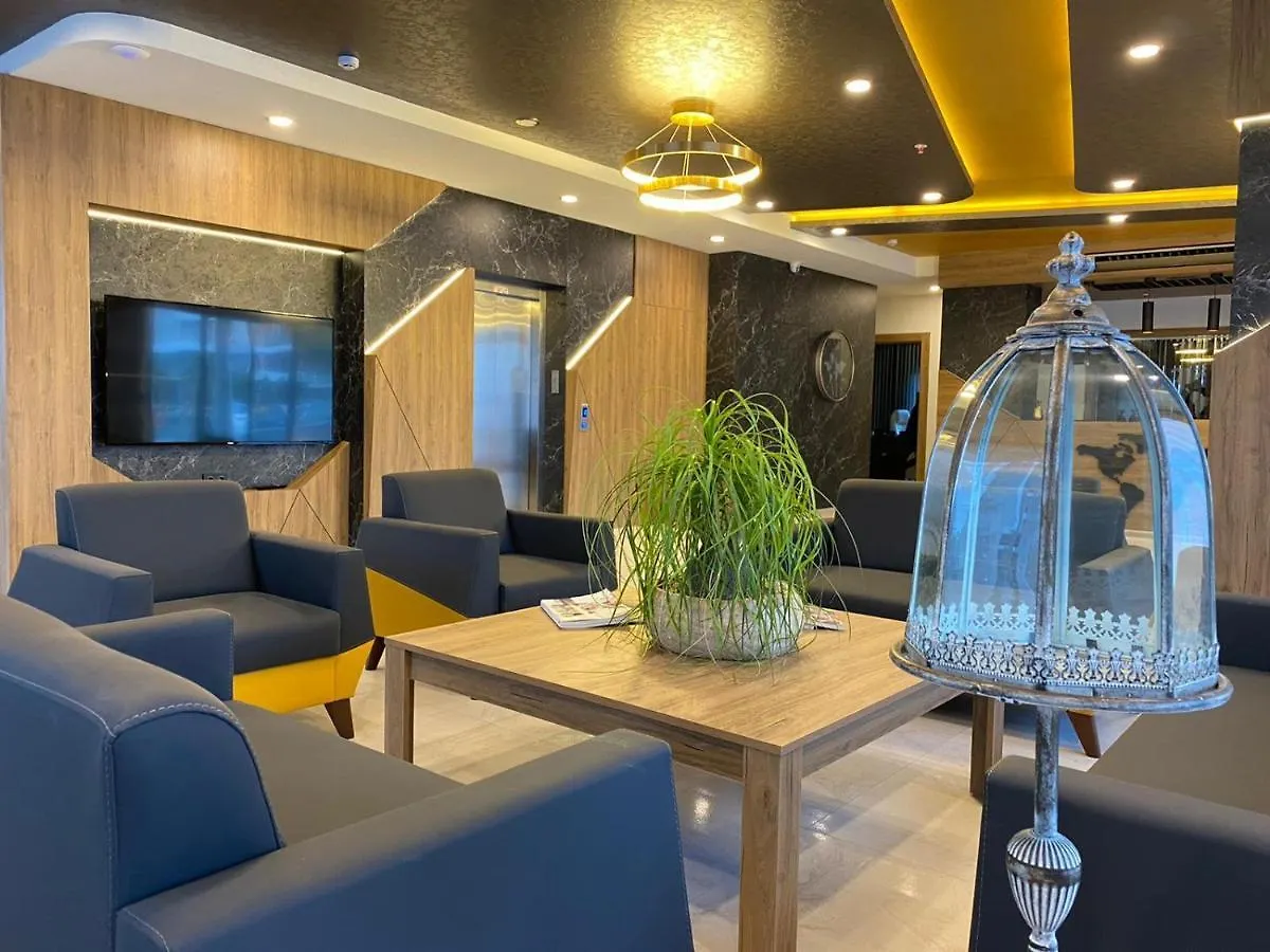 אנטליה Golden World Suite Hotel מלון דירות